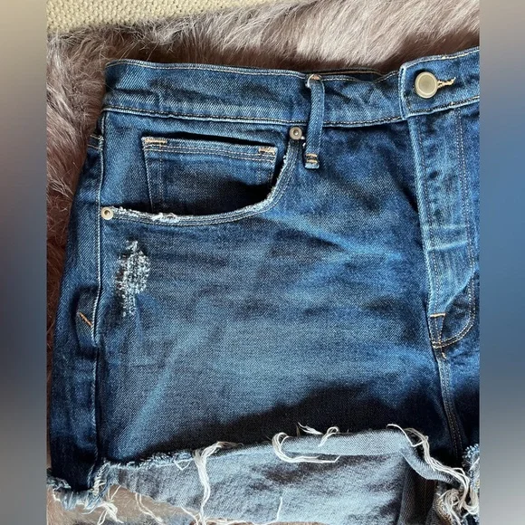 Good American shorts - Picture 6 of 11